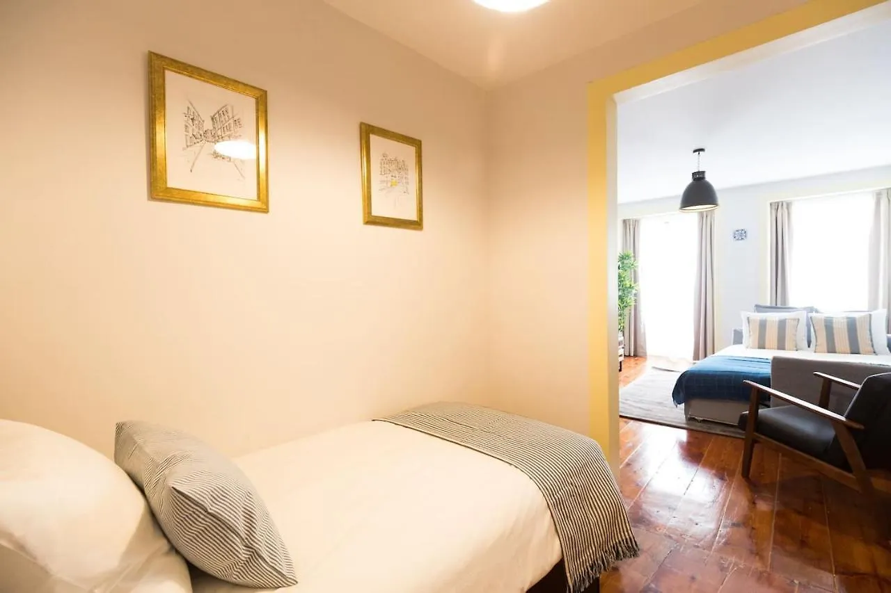 Ola Lisbon - Rato III Apartment Portugal