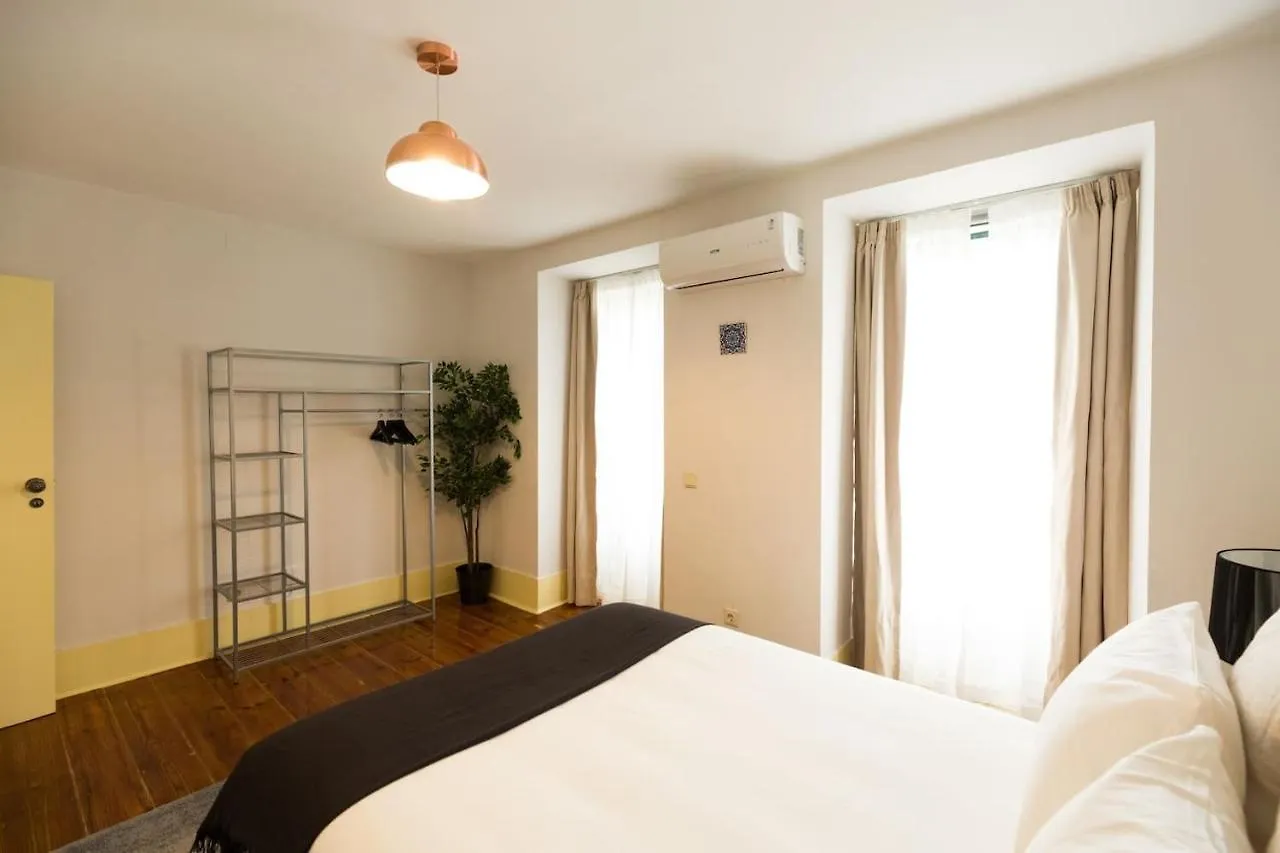 Ola Lisbon - Rato III Apartment