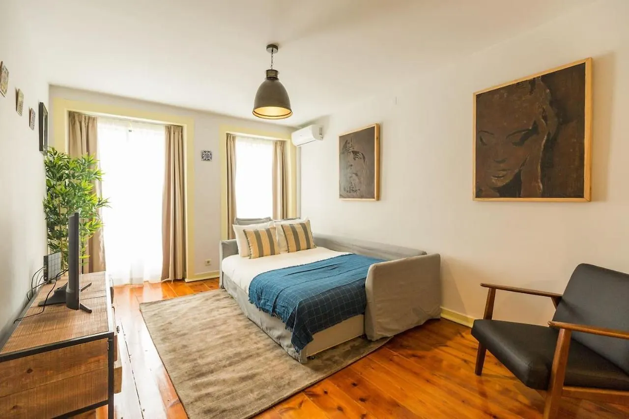 Ola Lisbon - Rato III Apartment Portugal