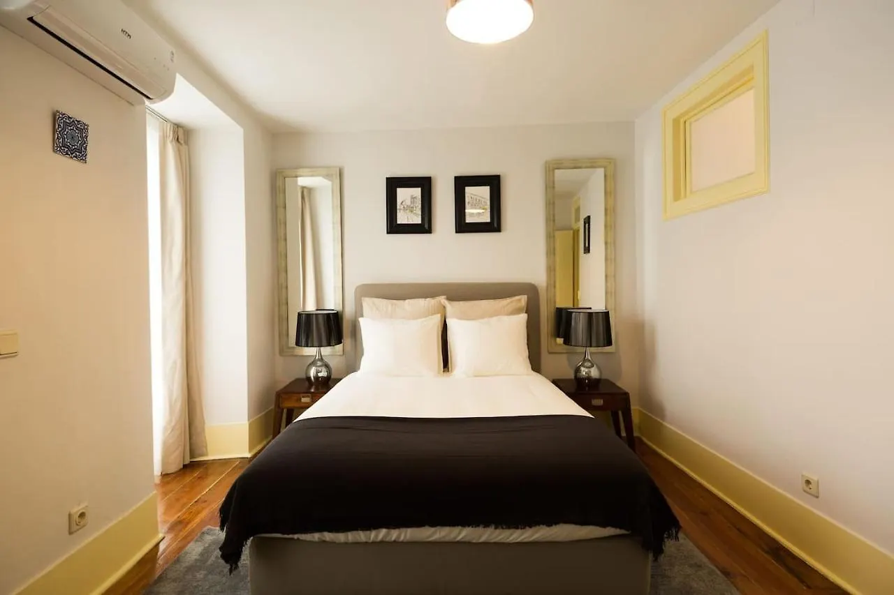 Ola Lisbon - Rato III Apartment